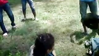 فاسق سكس اجنبي اب وبنته في مؤخرة وقحة على الكعب