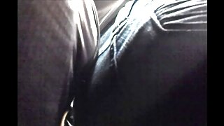 الشرج ريجي سكس محارم اجنبي مترجم عربي أثناء فرك بوسها