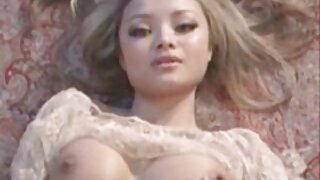 فتاة بيضاء مرحة افلام سكس محارم اجنبي تمتص ديك أسود وتتعلم دروسًا صعبة